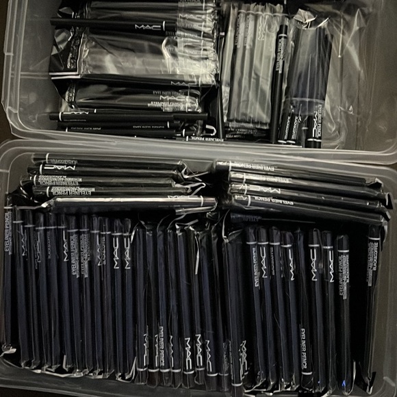 New Low Price!!! MAC Cosmetics Eyeliner/Lipliner $8 a stick - Picture 3 of 4